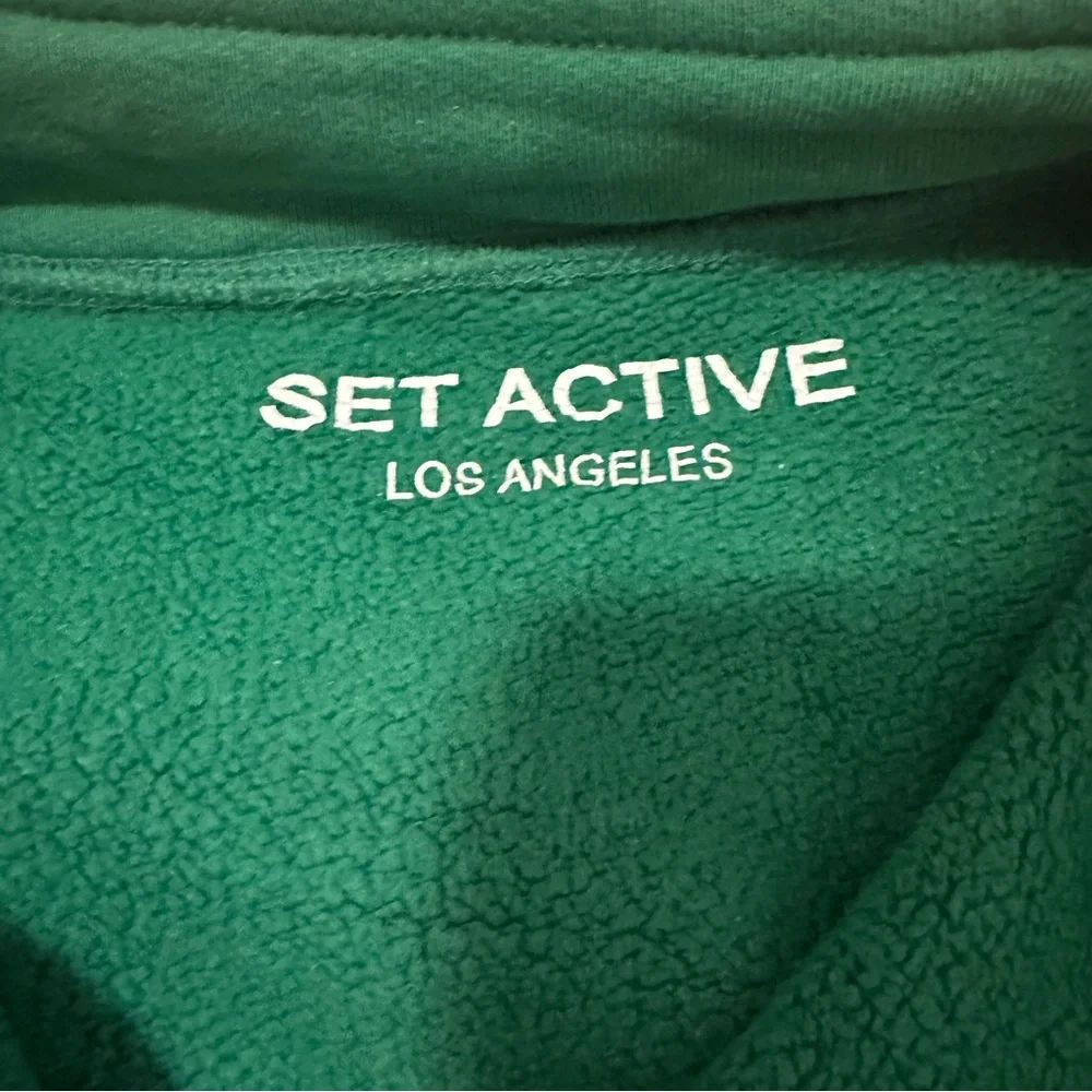 SET Active Palm Green Half-Zip Pullover - Picture 2 of 5